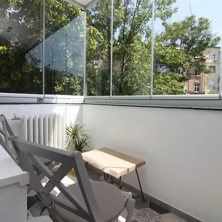 Sunshine Apartment